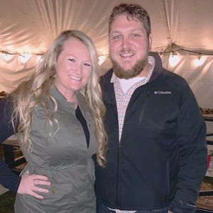 Meet your Posher, Caitlin